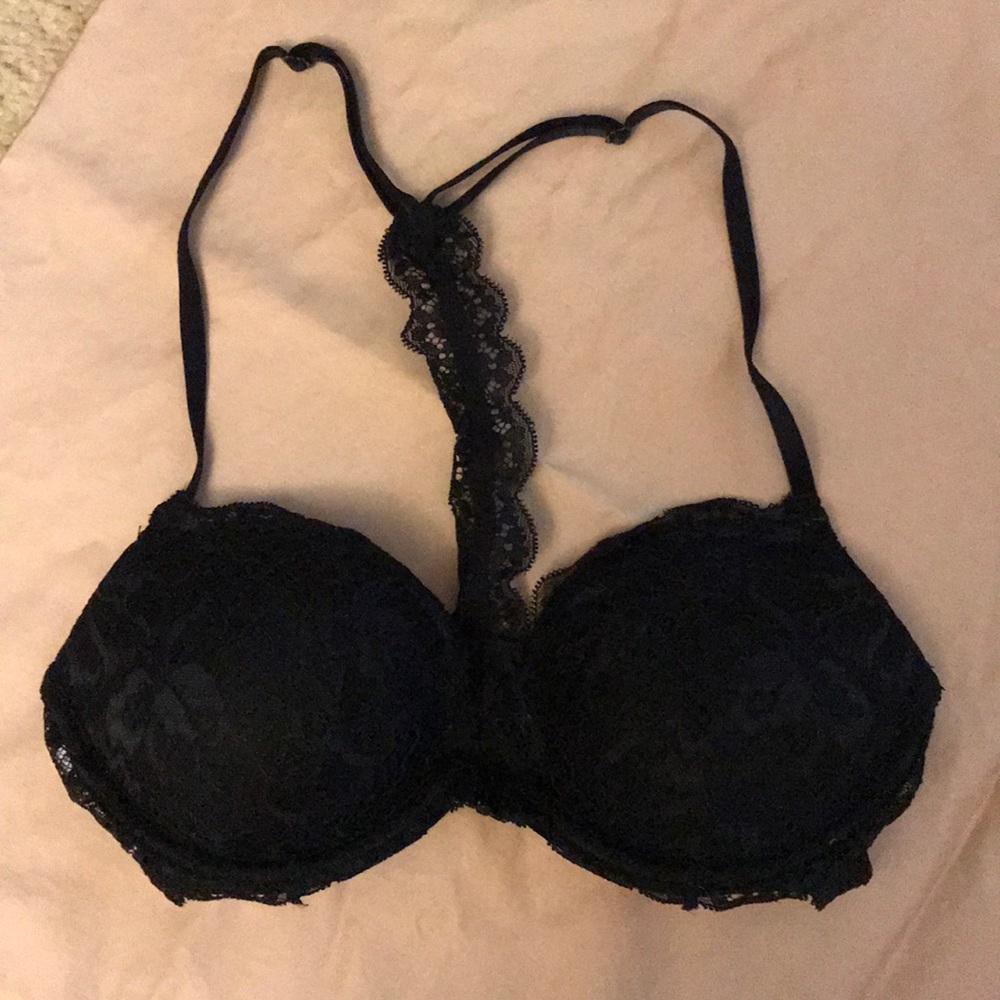 32C Victoria’s Secret Black Lace Bralette